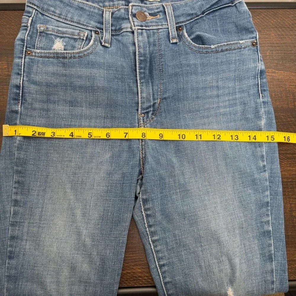 Women's Denim Jean Levi Strauss & Co. 721 High Rise Skinny Size 27(4) - Picture 4 of 8